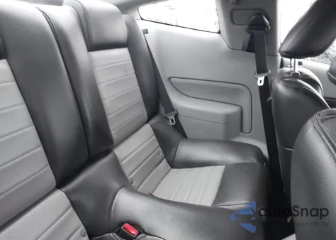 2007 Ford Mustang Gt Deluxe/Gt Premium z USA, uszkodzony, nr VIN 1ZVHT82HX75223281